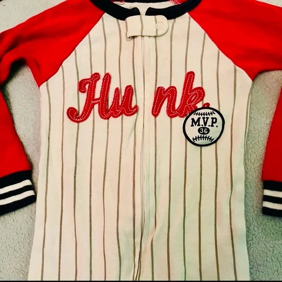 Carter’s HUNK “MVP” patch, sleep/play zip up onesie long sleeve footies - Picture 4 of 5